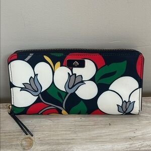 Kate Spade ♠️ Dawn Breezy Floral Large Continental Wallet